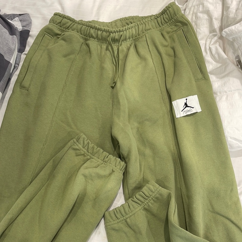jordan women sweatpants NWOT